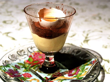 Parfait med cognac i skal Parfait med cognac i skal